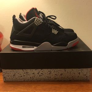 Jordan 4 Retro